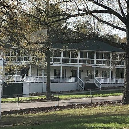 Mitchell Manor At Fall Creek Falls 호텔 Pikeville 외부 사진